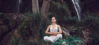 warm travel destinations in february